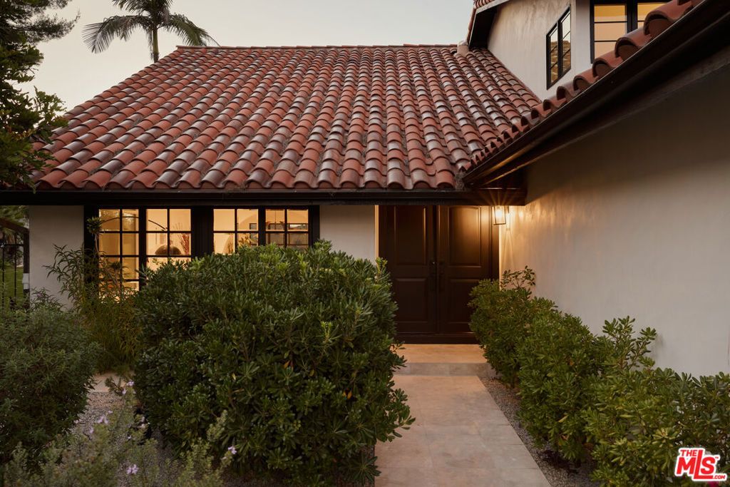 Photo of 10507 Woodfield Court #12, Los Angeles, CA 90077 (MLS # 25601507)