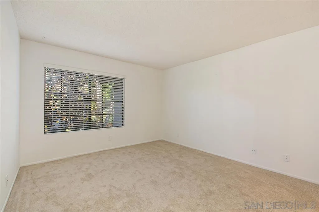 San Diego, California 92130, United States, 2 Bedrooms Bedrooms, ,2 BathroomsBathrooms,Residential,Active,168316