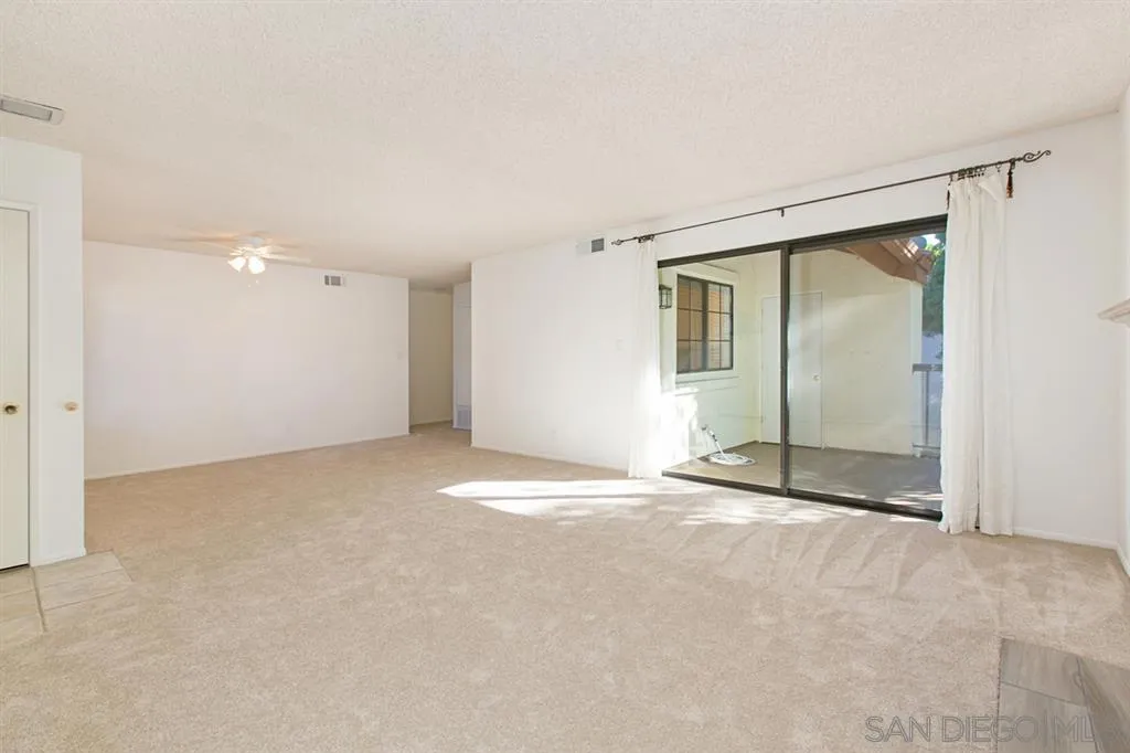 San Diego, California 92130, United States, 2 Bedrooms Bedrooms, ,2 BathroomsBathrooms,Residential,Active,168316