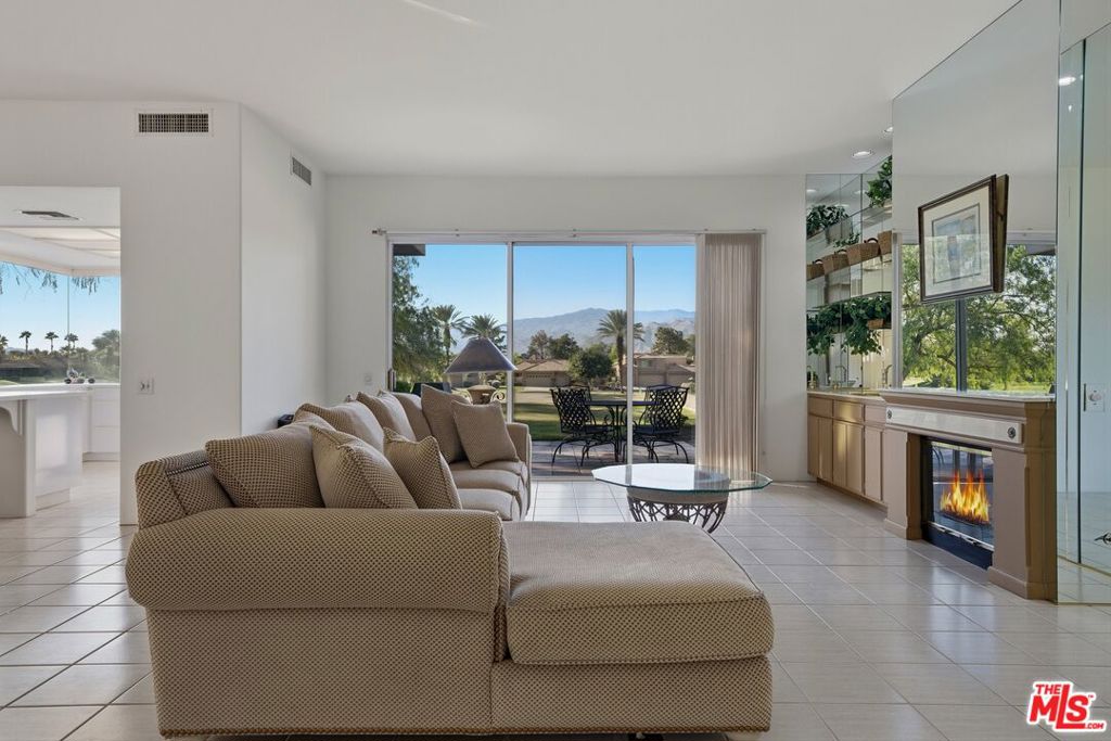 Mission Hills East - Residential