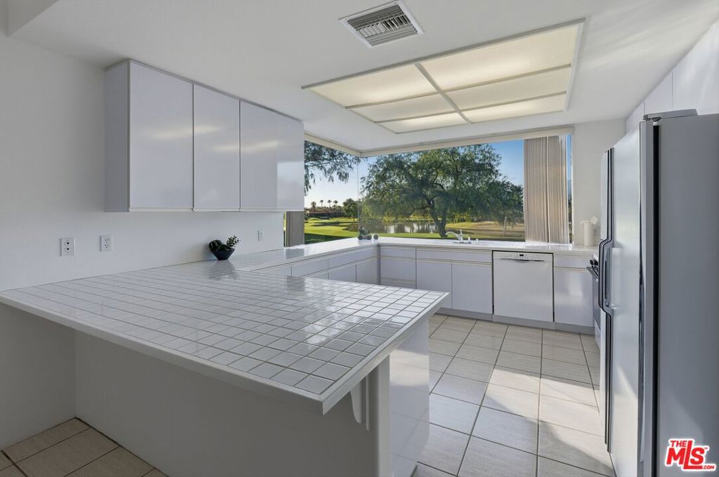 Mission Hills East - Residential