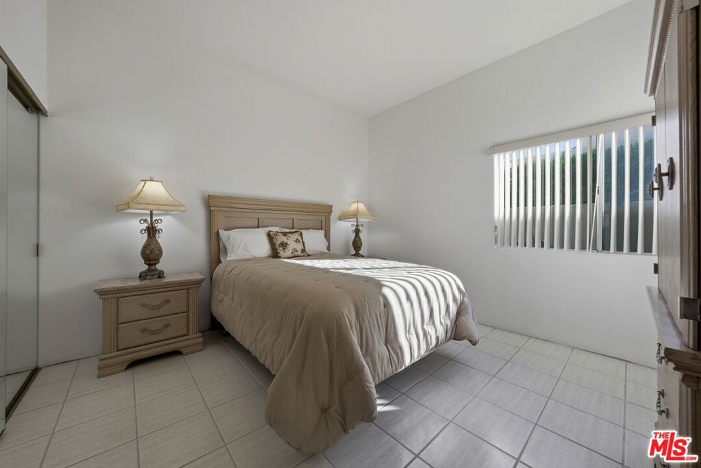 Mission Hills East - Residential