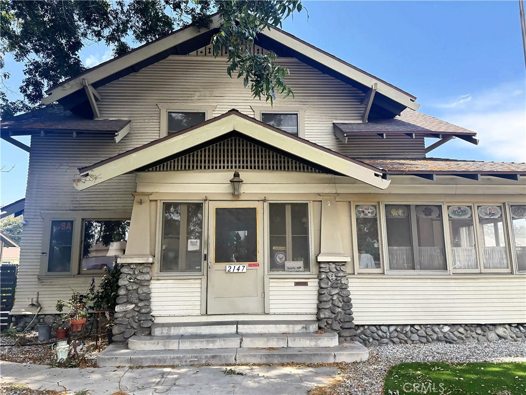 2147 N White