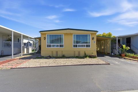 Photo of 150 Kern Street, Salinas, CA 93905 (MLS # ML82041675)