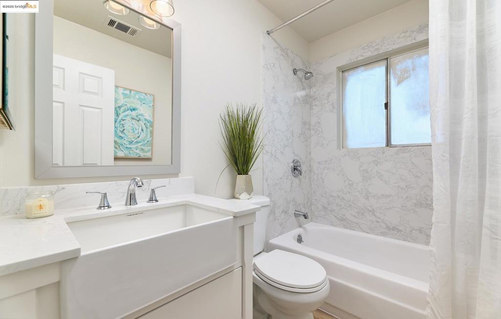 CONTRA LOMA - Residential