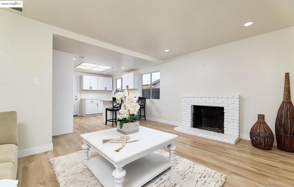 CONTRA LOMA - Residential