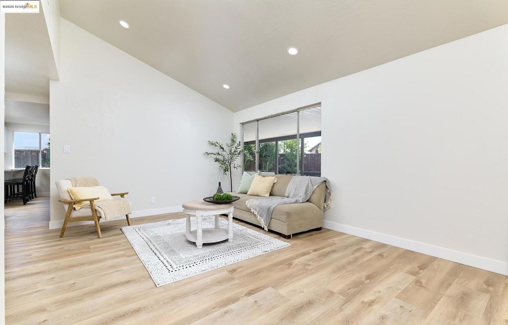 CONTRA LOMA - Residential