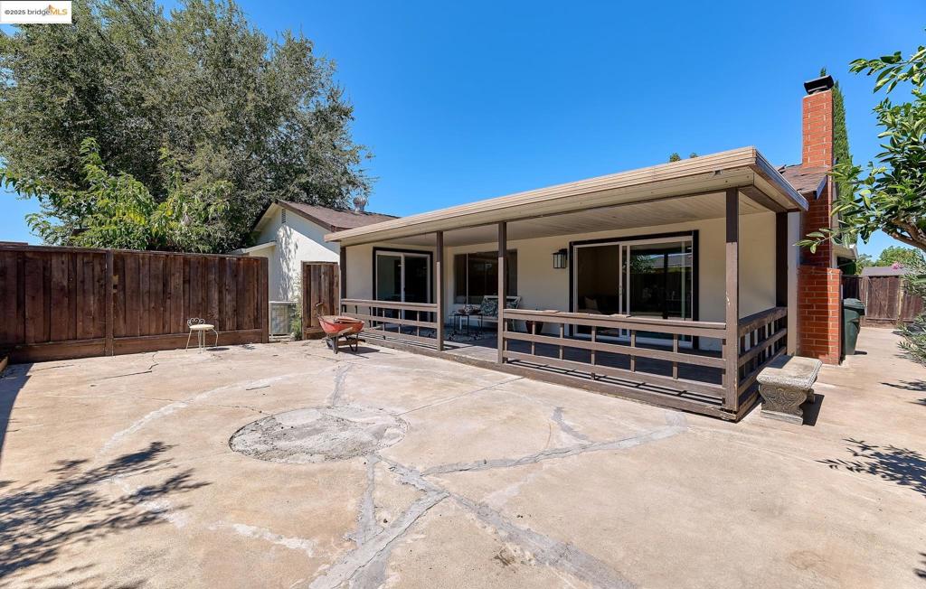 CONTRA LOMA - Residential