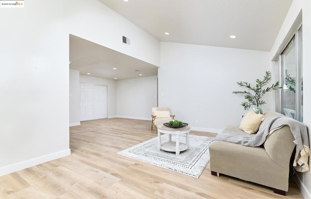 CONTRA LOMA - Residential