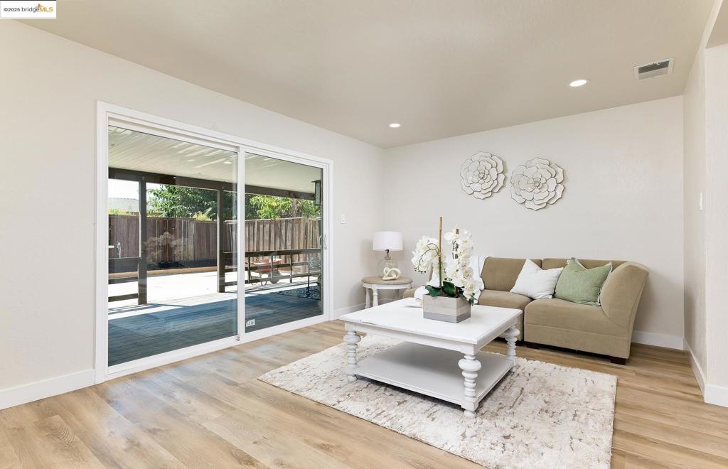 CONTRA LOMA - Residential