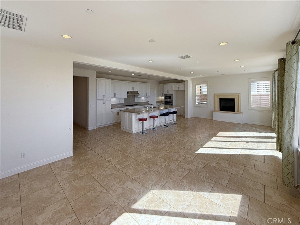2700 E Coalinga Drive