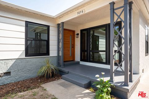 Photo of 1616 Hauser Boulevard, Los Angeles, CA 90019 (MLS # 26827113)