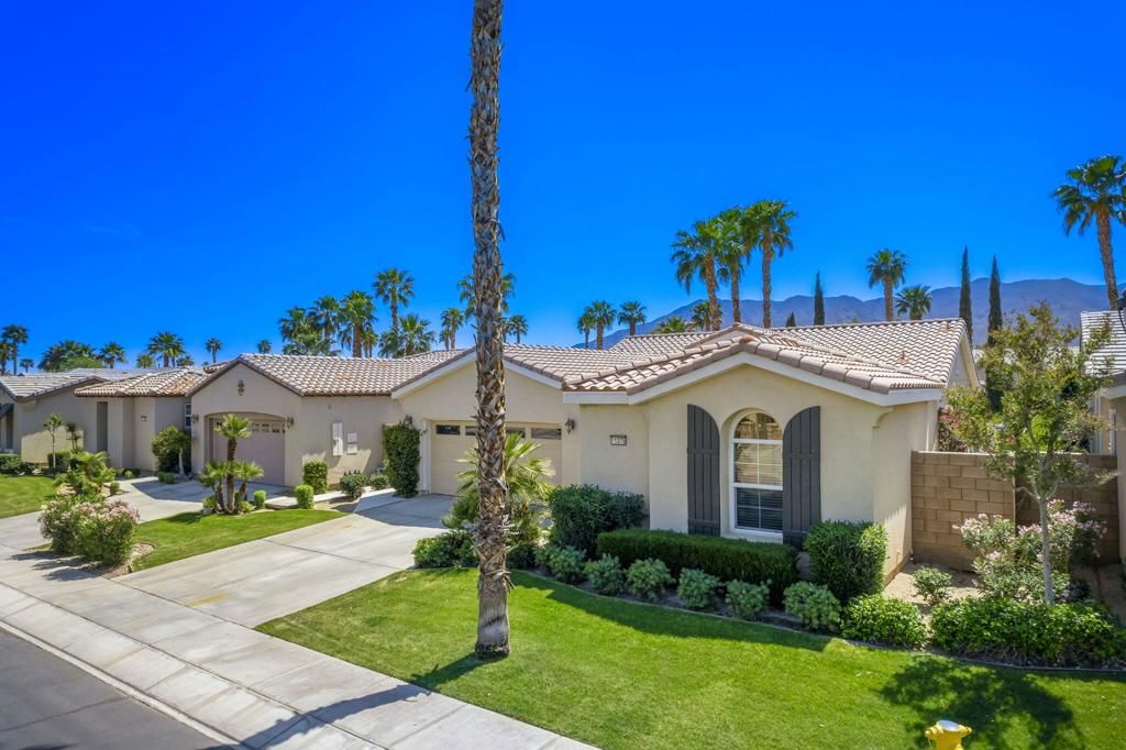 Photo of 61275 Fire Barrel Drive, La Quinta, CA 92253 (MLS # 219142038DA)