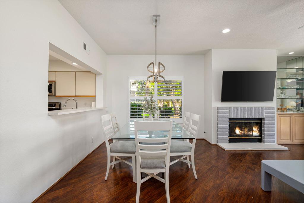 Desert Falls C.C. - Residential Lease