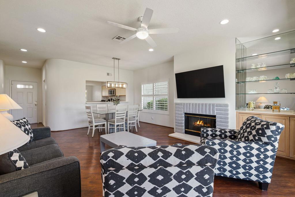 Desert Falls C.C. - Residential Lease