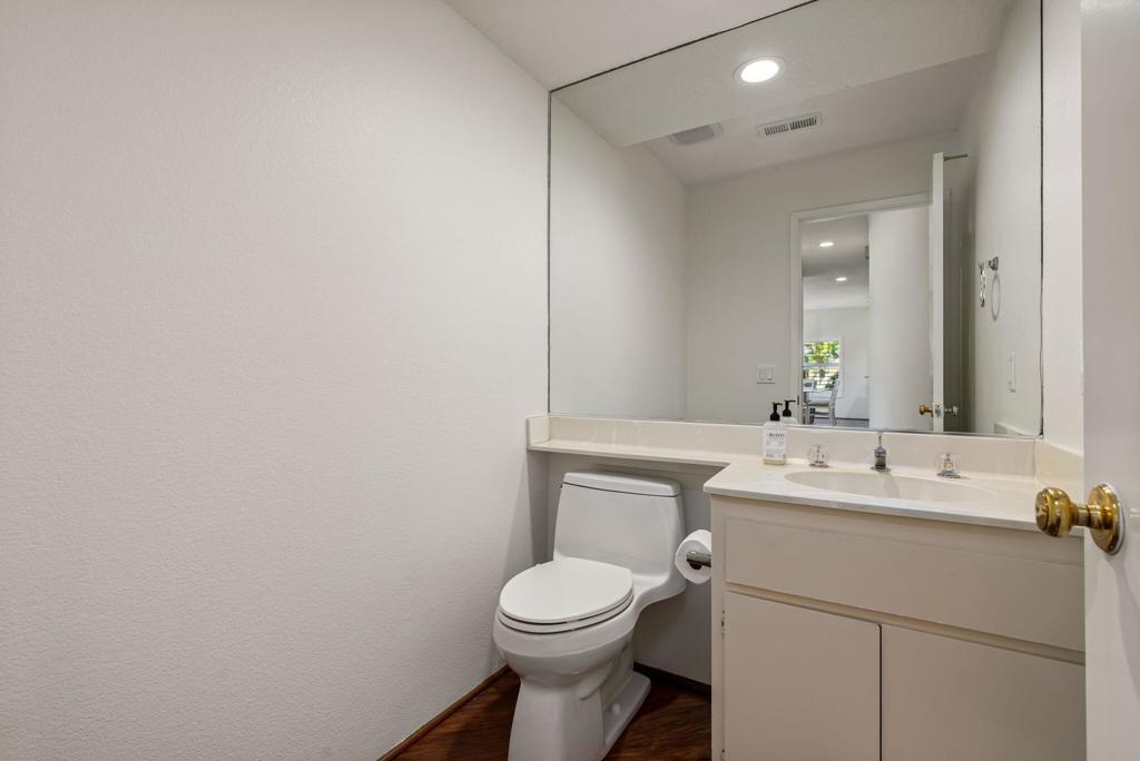 Desert Falls C.C. - Residential Lease