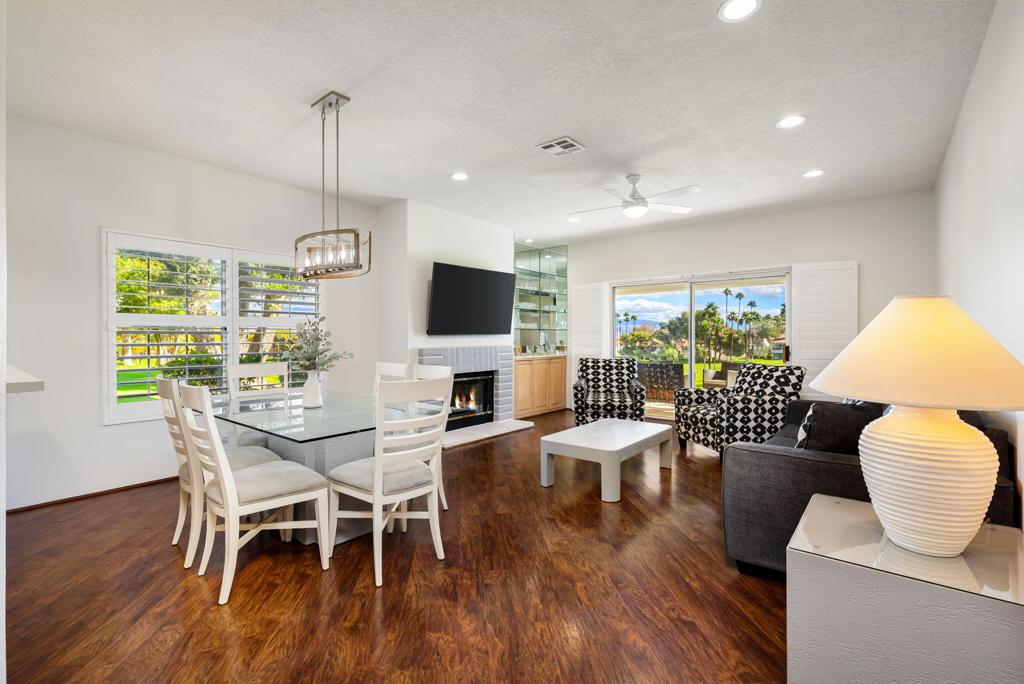 Desert Falls C.C. - Residential Lease