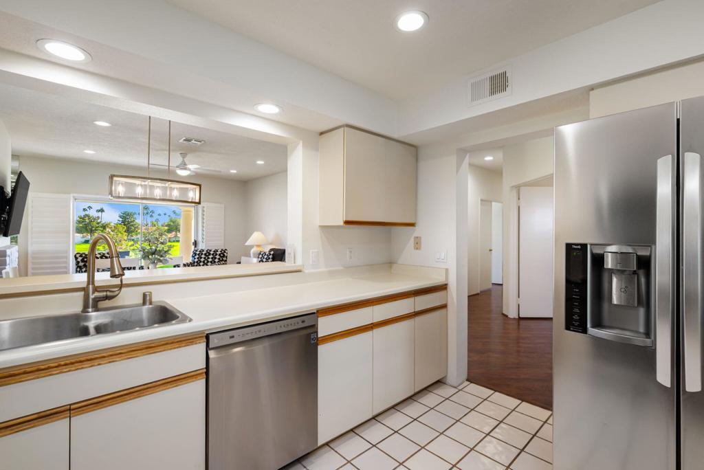 Desert Falls C.C. - Residential Lease