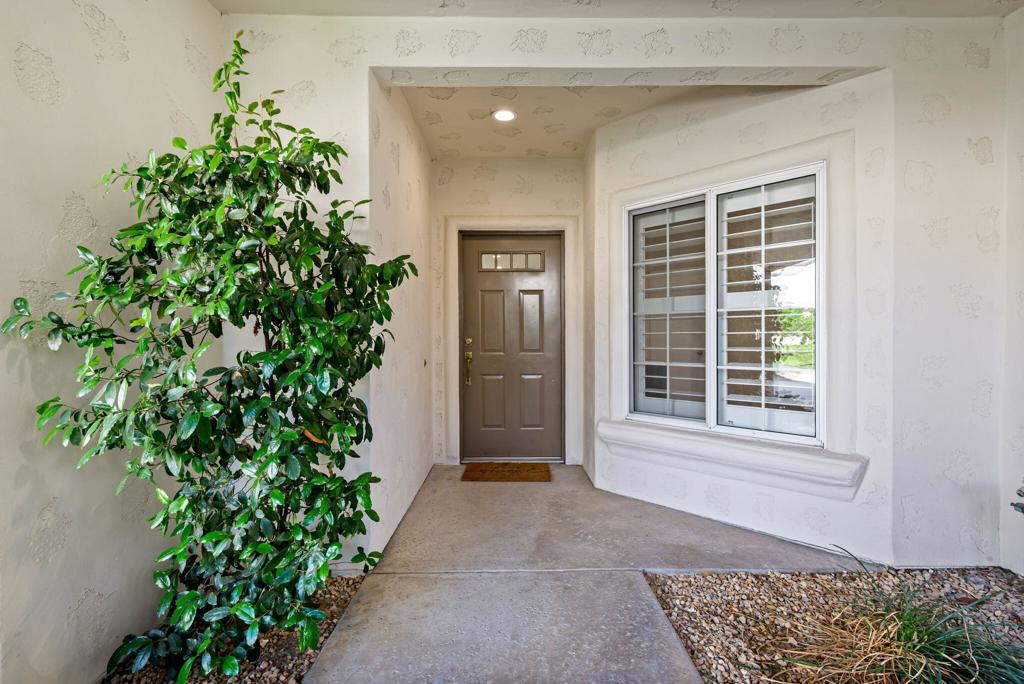 Desert Falls C.C. - Residential Lease