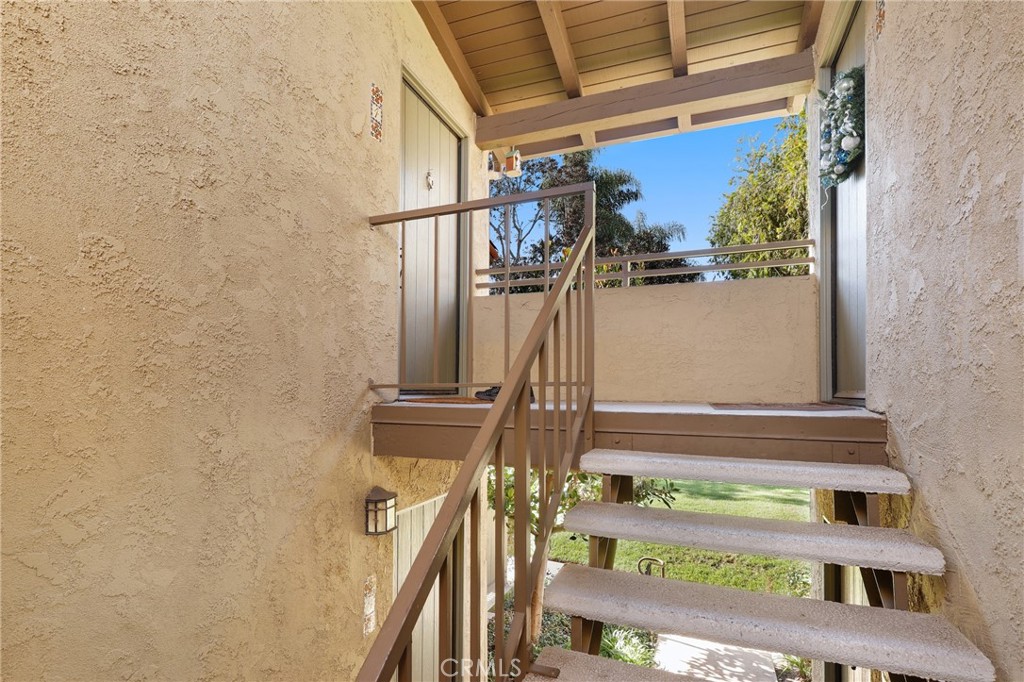 1345 Cabrillo Park N04