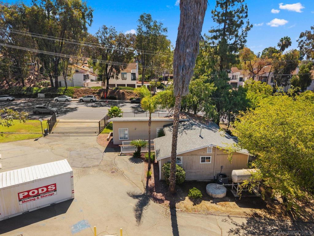 2005 S Escondido Blvd