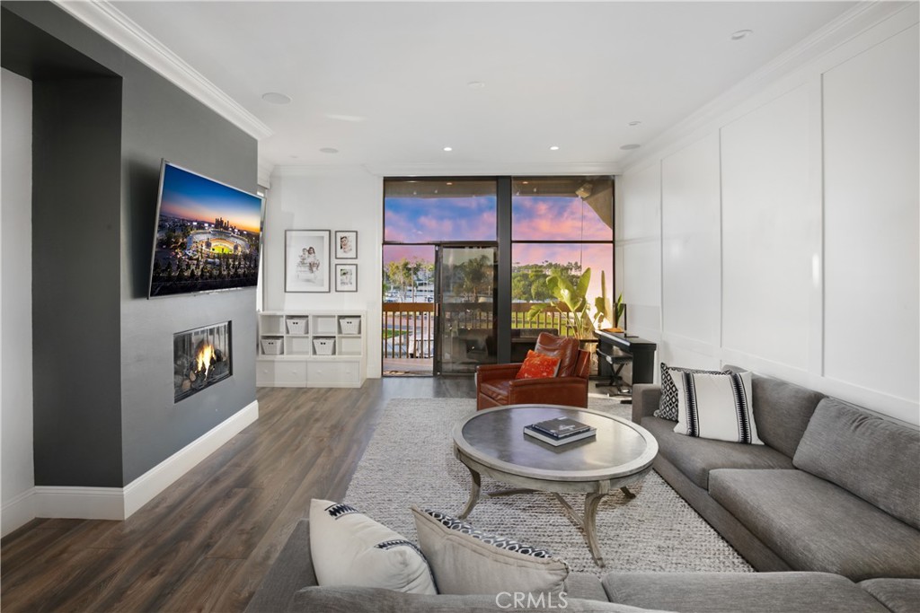 5227 Marina Pacifica N