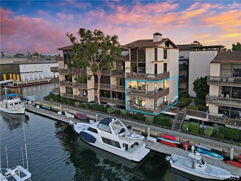 5227 Marina Pacifica Dr N