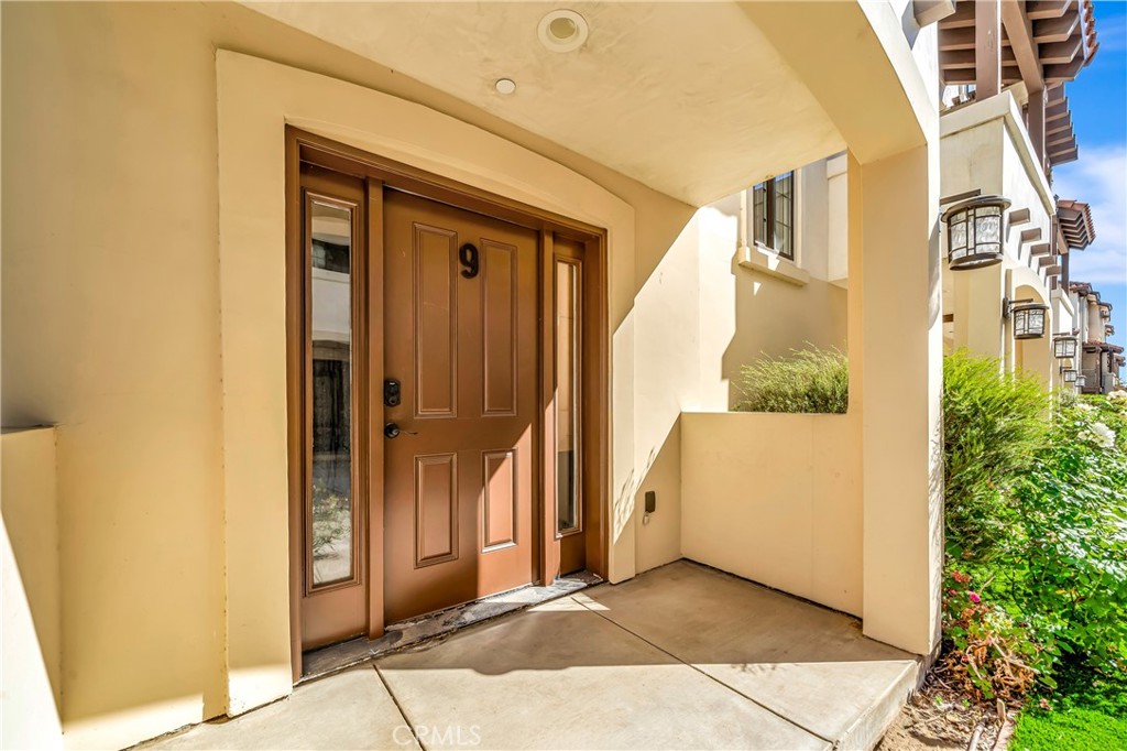 This beautifully designed 1,730 sq ft townhome, built in 2020, blends modern comfort with functional living in the heart of San Fernando, California. The warm bronze floors add a rich, elegant touch throughout the home.
The main level features a convenient laundry room, a full bathroom, and beautiful appliances for ease and efficiency.
Upstairs, a bright and versatile office space sits adjacent to another full bathroom and opens into a spacious living room with a private balcony, offering scenic views of the neighborhood and surrounding mountains. The dining area flows seamlessly into a contemporary kitchen, complete with white cabinetry and sleek stainless steel appliances.
On the third floor, you’ll find two generously sized bedrooms, each with its own full bathroom and ample closet space. The master suite is the largest room in the home, providing maximum comfort, privacy, and storage—ideal for restful living.