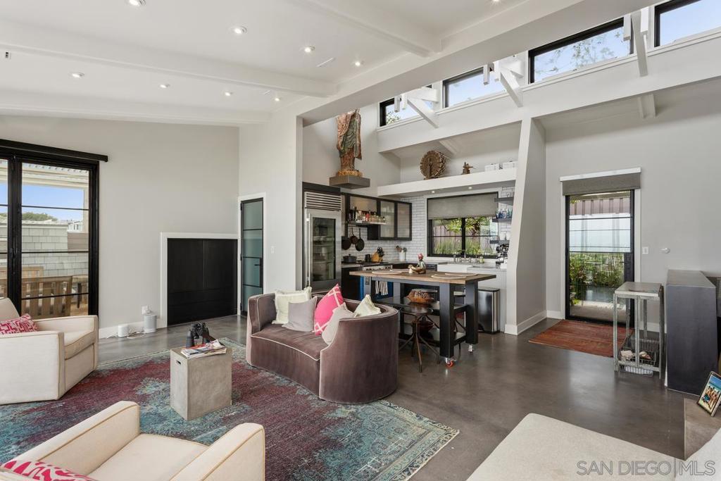 Del Mar - Residential Lease