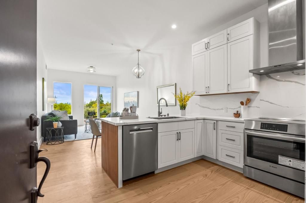 Photo of 4115 El Camino Real Real #331, Palo Alto, CA 94306 (MLS # ML82031448)