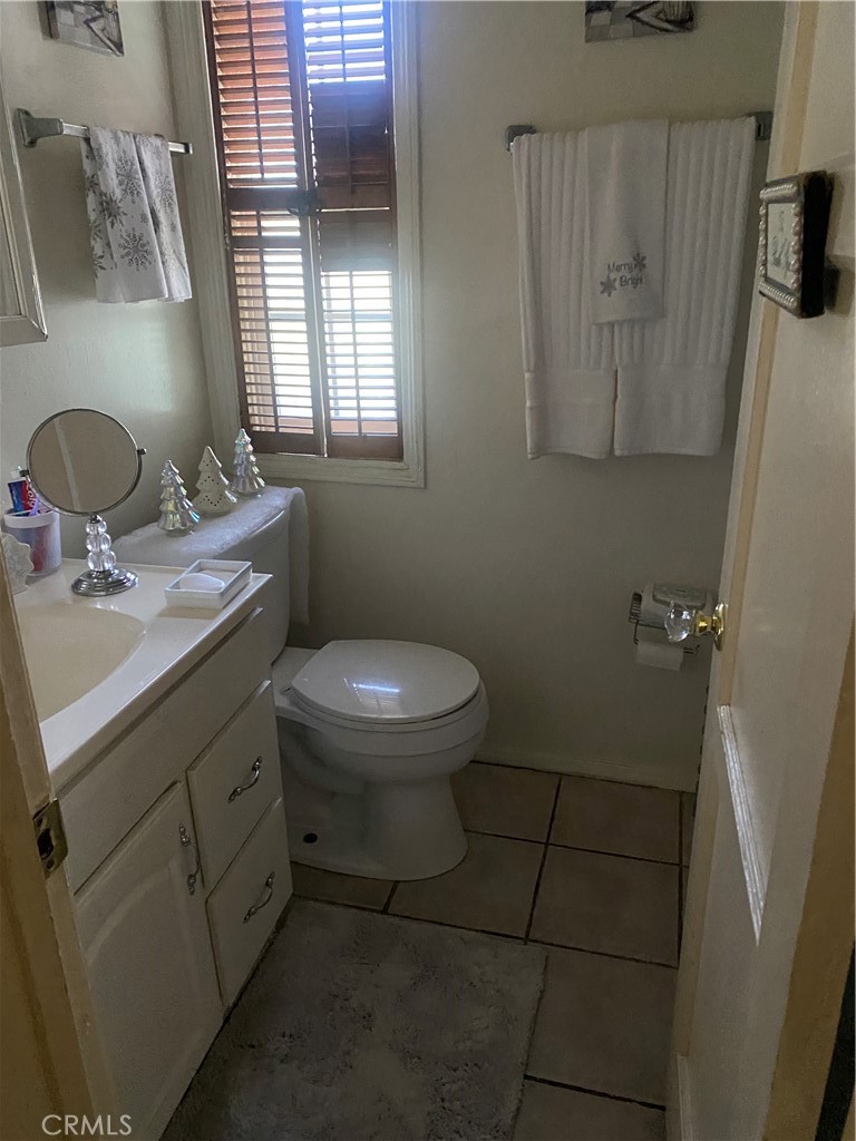 2115 W 102nd
