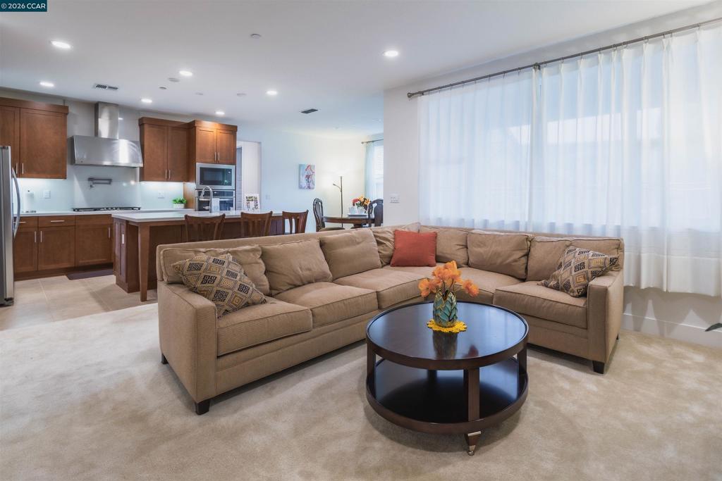 7132 Calistoga Ln