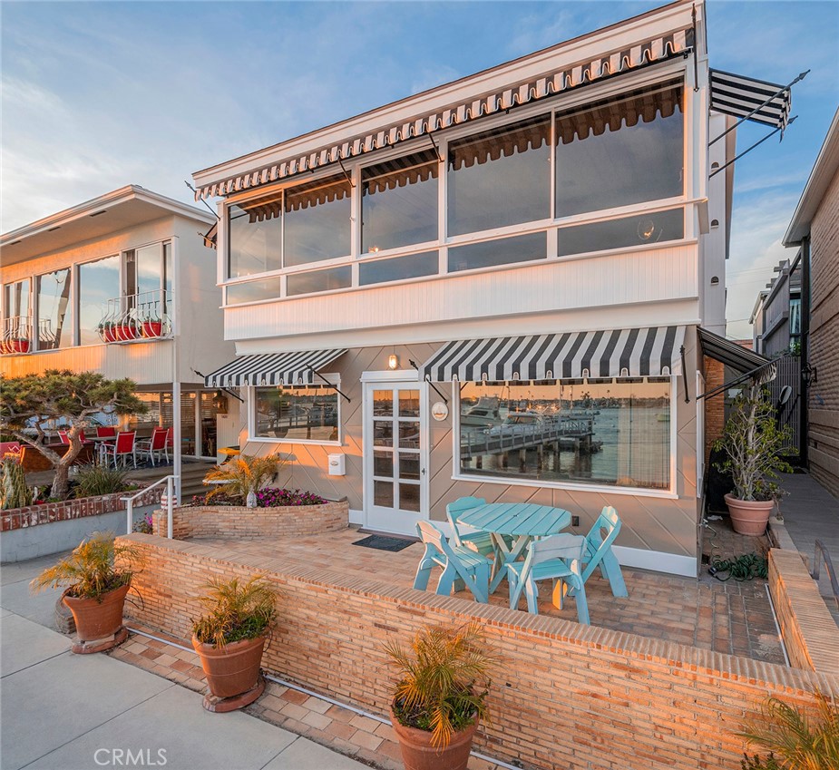 1402 S Bay Front