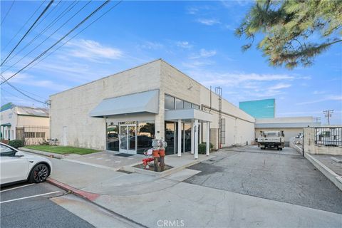 Photo of 429 S Palm Avenue, Alhambra, CA 91803 (MLS # AR26080440)