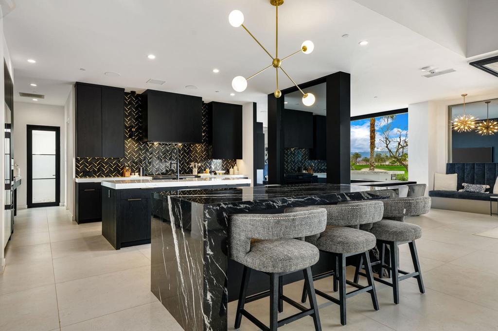 The Hideaway - Residential