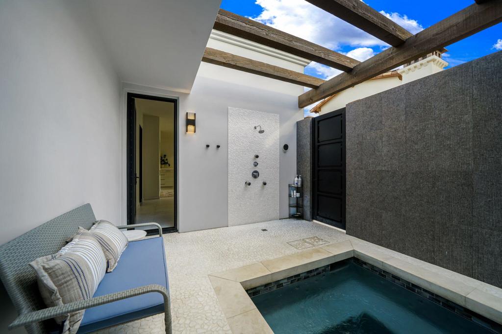 The Hideaway - Residential