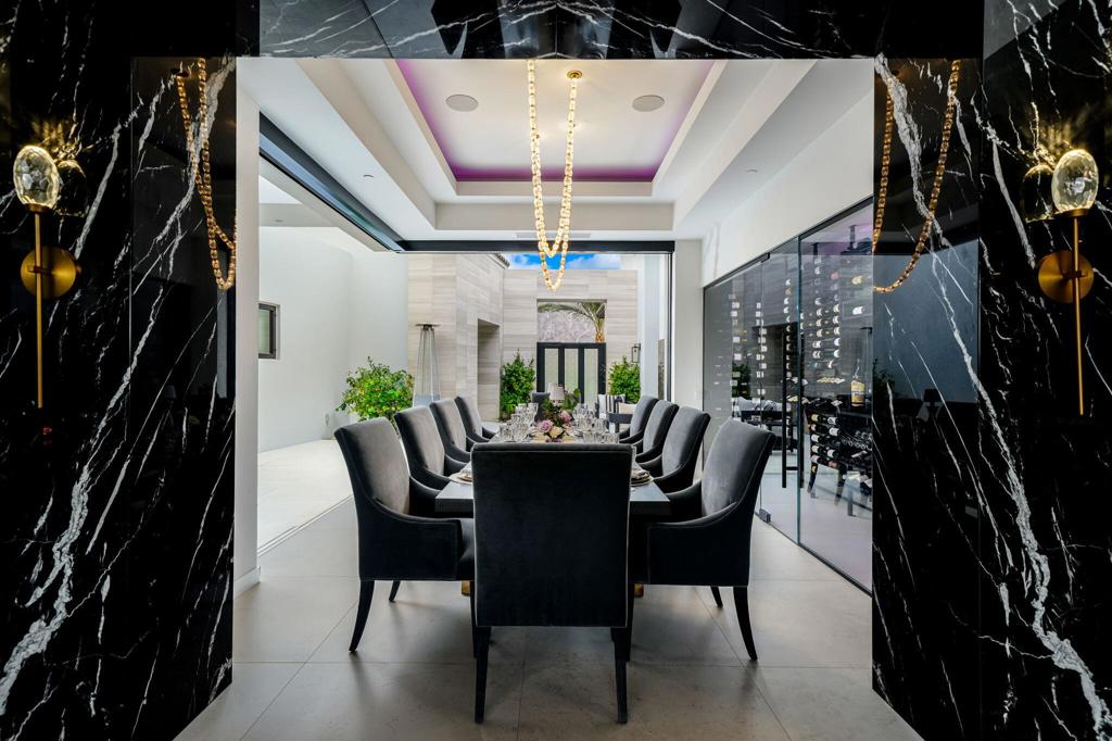 The Hideaway - Residential