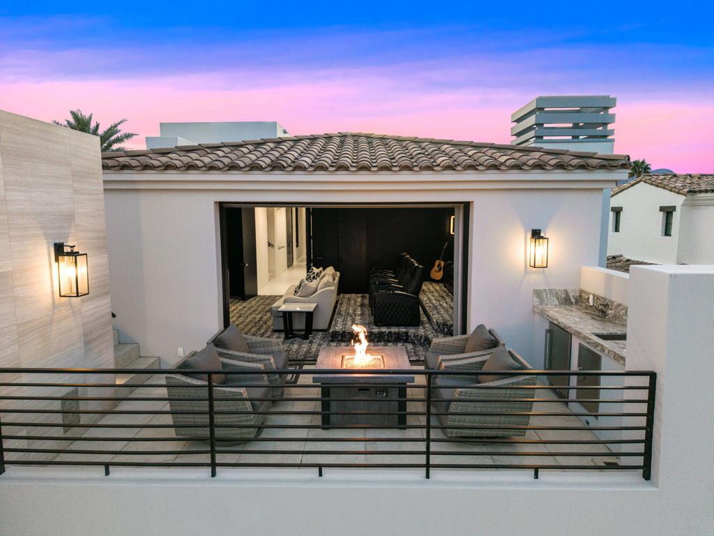 The Hideaway - Residential