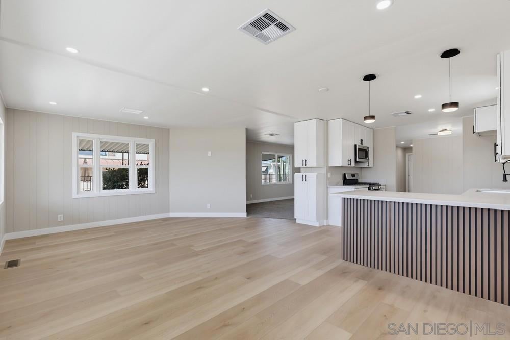 445 Orange Ave 5
