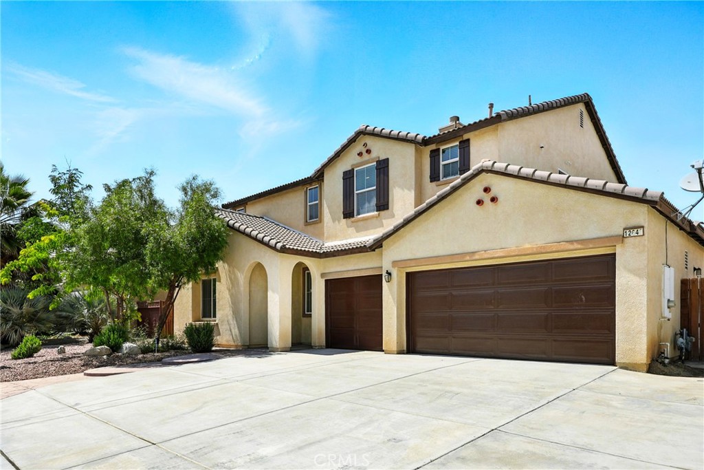 Welcome to this beautifully remodeled gem in a sought-after Victorville neighborhood—with no HOA!
Situated on a generous 7,210 sq ft lot, this stunning 4-bedroom, 4-bathroom home combines modern luxury with thoughtful design, offering the perfect blend of comfort, style, and convenience.
Step inside to a bright, open-concept layout featuring brand-new luxury waterproof flooring on the main level, recessed lighting, fresh interior paint, and premium appliances. The home features both a formal living room and a formal dining room—perfect for entertaining in style.
The chef’s kitchen is a true highlight, showcasing sleek new quartz countertops, custom cabinetry, and upgraded plumbing fixtures. Adjacent to the kitchen, the inviting family room and breakfast nook create a cozy space for everyday living.
This home offers a spacious bedroom on the main floor, perfect for use as a private office or guest suite. Upstairs, you’ll find three additional bedrooms and a generously sized loft area that can easily serve as a second family room, entertainment space, or children’s play area—ideal for flexible living and growing families.
All bathrooms have been tastefully updated to reflect a modern aesthetic, and the home is equipped with central AC and heating for year-round comfort.
One of the standout features is the spacious RV access/parking—a rare and valuable amenity!
Both front and back yards have been upgraded with stone and turf landscaping, ensuring low maintenance while offering beautiful outdoor spaces ideal for entertaining or relaxing.
Conveniently located near shopping centers, major freeways, and schools, this move-in-ready home has it all.
Don’t miss your chance to call this incredible property your own—schedule a private tour!