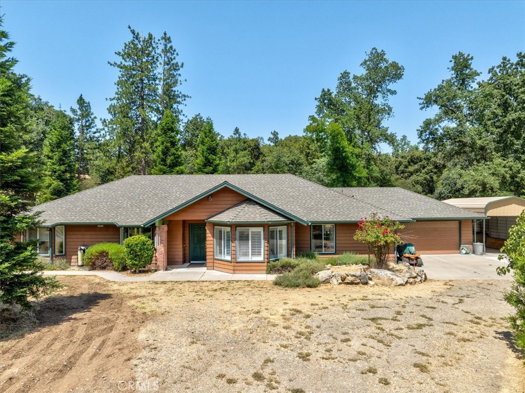Discover your perfect retreat on this exceptional horse property at 38090 Wortham Road in Oakhurst, California. This custom built 4 bedroom, 2 bathroom home offers 2,360+/- sq. ft. of thoughtfully designed living space where comfort meets functionality. The property features a well-appointed barn complete with a tack room and horse stalls, making it ideal for equestrian enthusiasts. Every inch of the 2.51+/- acres is usable land, providing endless possibilities for outdoor activities and expansion. Inside, you'll find an open and spacious floor plan with generously sized rooms that create an inviting atmosphere throughout. The flexible layout includes a versatile space that can serve as either a 4th bedroom or an office, adapting to your lifestyle needs. Custom window covers complement the elegant plantation shutters in the living area, adding both style and privacy. The home's location offers the best of both worlds – peaceful country living with convenient access to amenities. Oakhurst's shopping and dining options are just minutes away, while breathtaking Yosemite National Park is only a 30-minute drive, perfect for weekend adventures and daily inspiration. This property represents a rare opportunity to own a slice of California's natural beauty while maintaining modern conveniences. The combination of acreage, equestrian facilities, and proximity to both town amenities and Yosemite makes this an exceptional find. Whether you're seeking a permanent residence, vacation home, or investment property, this Oakhurst gem delivers on all fronts. The custom construction quality, functional barn facilities, and prime location create a unique package that won't last long in today's market. Schedule your private showing today to experience the tranquil lifestyle and endless possibilities this remarkable property offers.