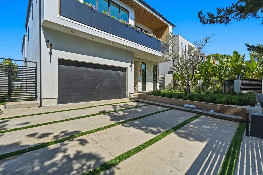 843 N Vista Street
