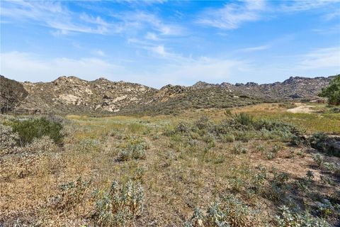 Photo of 2001 Mt Vernon Ave, Riverside, CA 92507 (MLS # CV26068534)