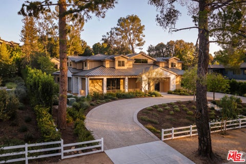 Photo of 5287 Round Meadow Road, Hidden Hills, CA 91302 (MLS # 26991199)