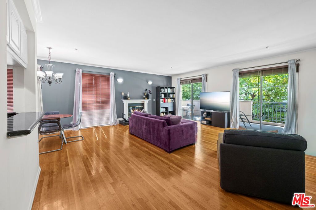 Photo of 1401 S Bentley Avenue #202, Los Angeles, CA 90025 (MLS # 25601229)