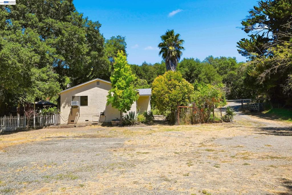 10160 Crow Canyon Rd