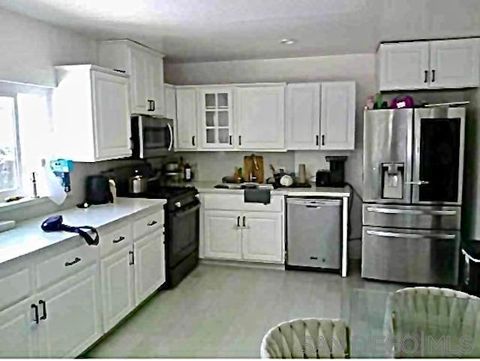 Photo of 829 11th St St, Imperial Beach, CA 91932 (MLS # 250045968SD)