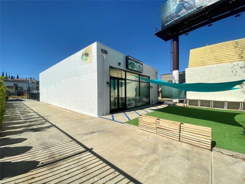 Photo of 18444 Ventura Boulevard, Los Angeles, CA 91356 (MLS # SB26196570)