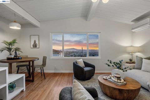 Photo of 2317 Mira Vista Dr Dr, El Cerrito, CA 94530 (MLS # 41133034)