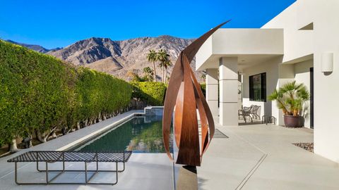 Photo of 900 Dogwood Circle E, Palm Springs, CA 92264 (MLS # 219141826PS)